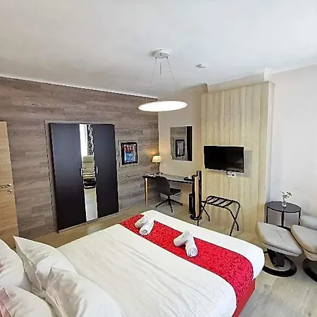 فندق Cardiff 3*
