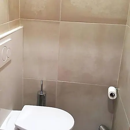 فندق Cardiff أوستيند